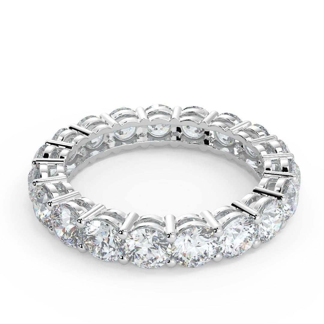 15 Pointer Round-Cut Lab-Grown Diamond Eternity Band