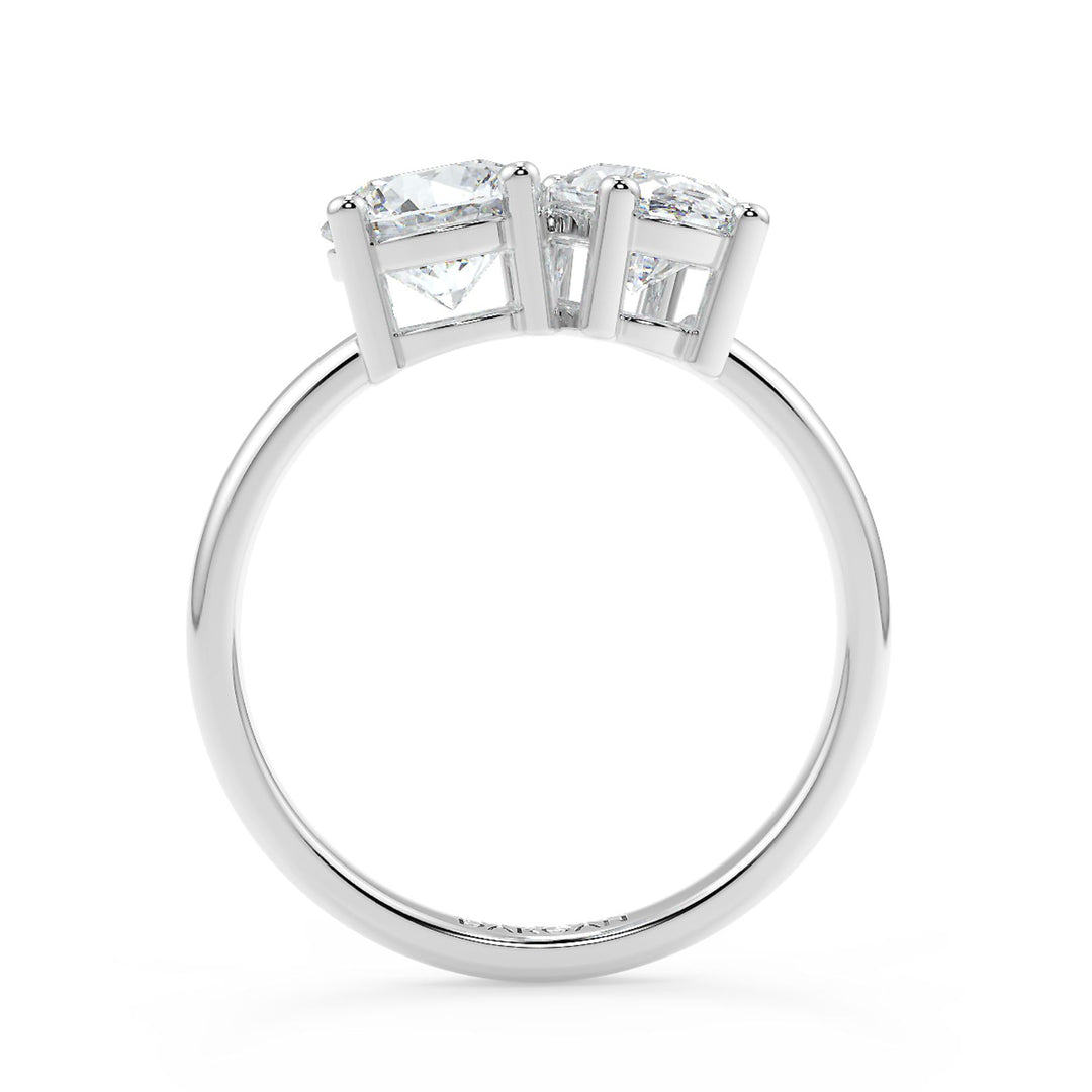 Round & Oval Diamond Ring