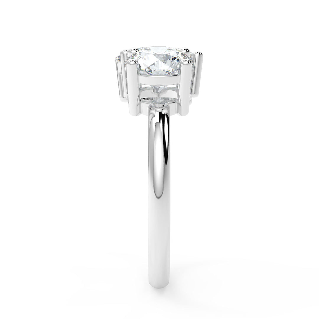 Round & Oval Diamond Ring