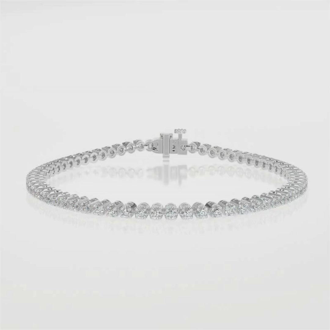 Classic Brilliance: 1.40ct Diamond Tennis Bracelet